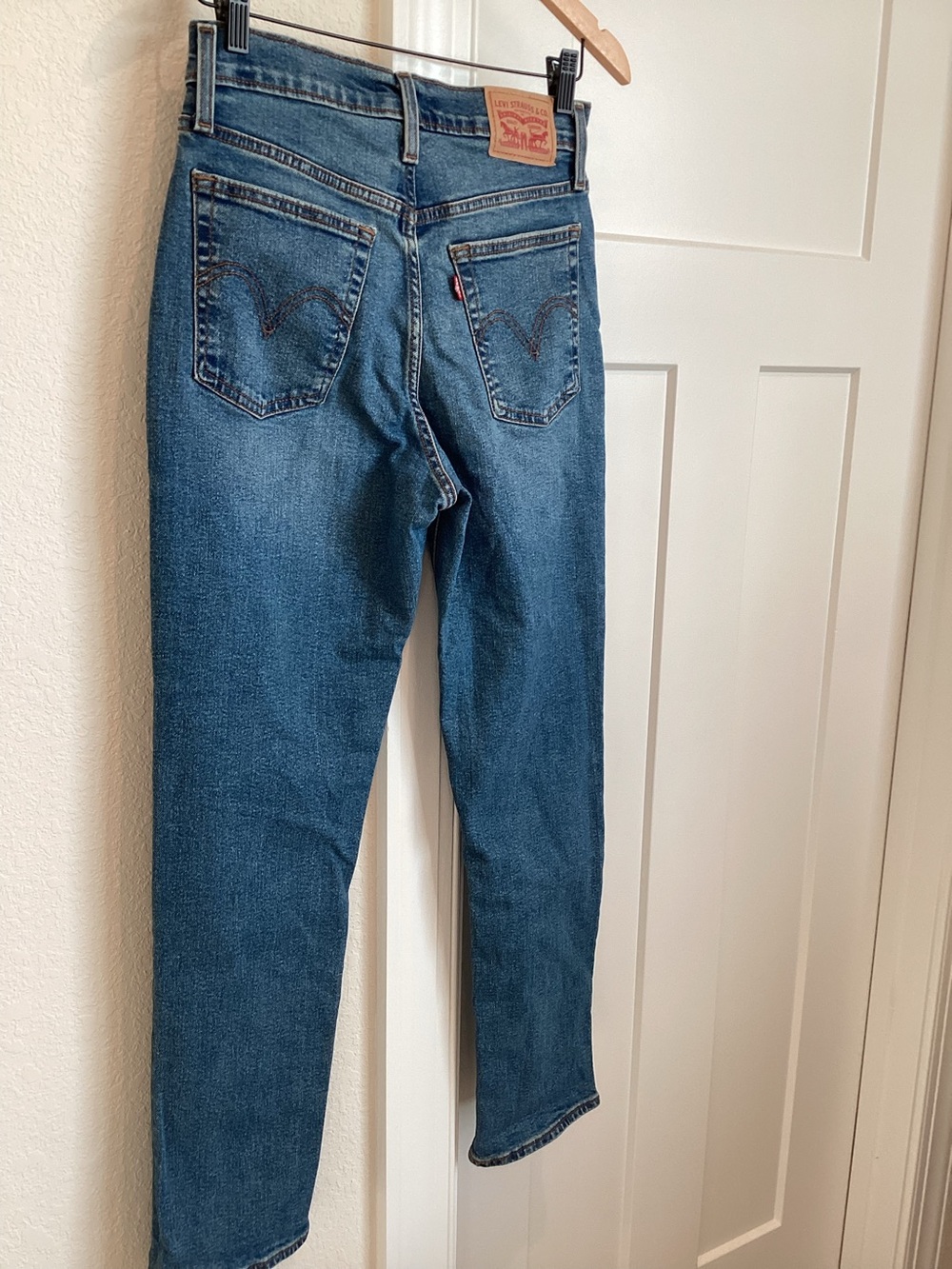 Women’s Levi’s High Rise Wedgie Jeans Straight Button Fly New Size 28 28W 28L - Picture 11 of 15